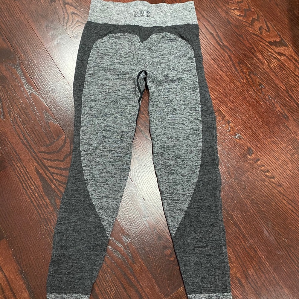 PINK Leggings